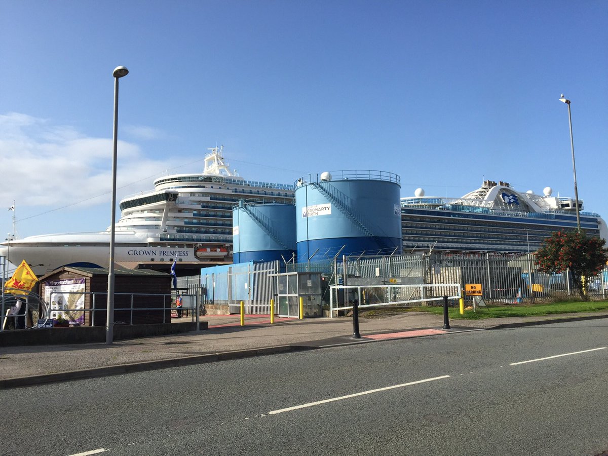 <a href="/Highland_Guides/">HOSTGA</a> had a wonderful day showing passengers from the Crown Princess around the #Highlands today. 

<a href="/VisitScotland/">VisitScotland</a> <a href="/VentureNorthSco/">Venture North</a> <a href="/InverOutlanders/">Inverness Outlanders TM</a> <a href="/cawdorcastle/">Cawdor Castle</a> @CullodenNTS <a href="/BeaulyPriory/">Beauly Priory🏴󠁧󠁢󠁳󠁣󠁴󠁿</a> <a href="/BeaulyScotland/">Beauly Scotland 🏴󠁧󠁢󠁳󠁣󠁴󠁿</a> <a href="/InvernessCastle/">Inverness Castle Experience</a> <a href="/miinverness/">mi inverness</a>