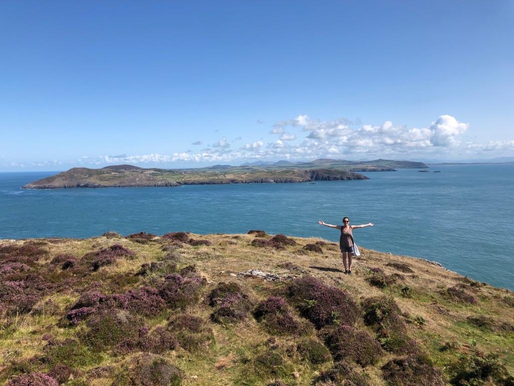 carylhughes's tweet photo. Ynys Enlli heddiw. Hudolus🥰 https://t.co/6Vxv1eDKQ4