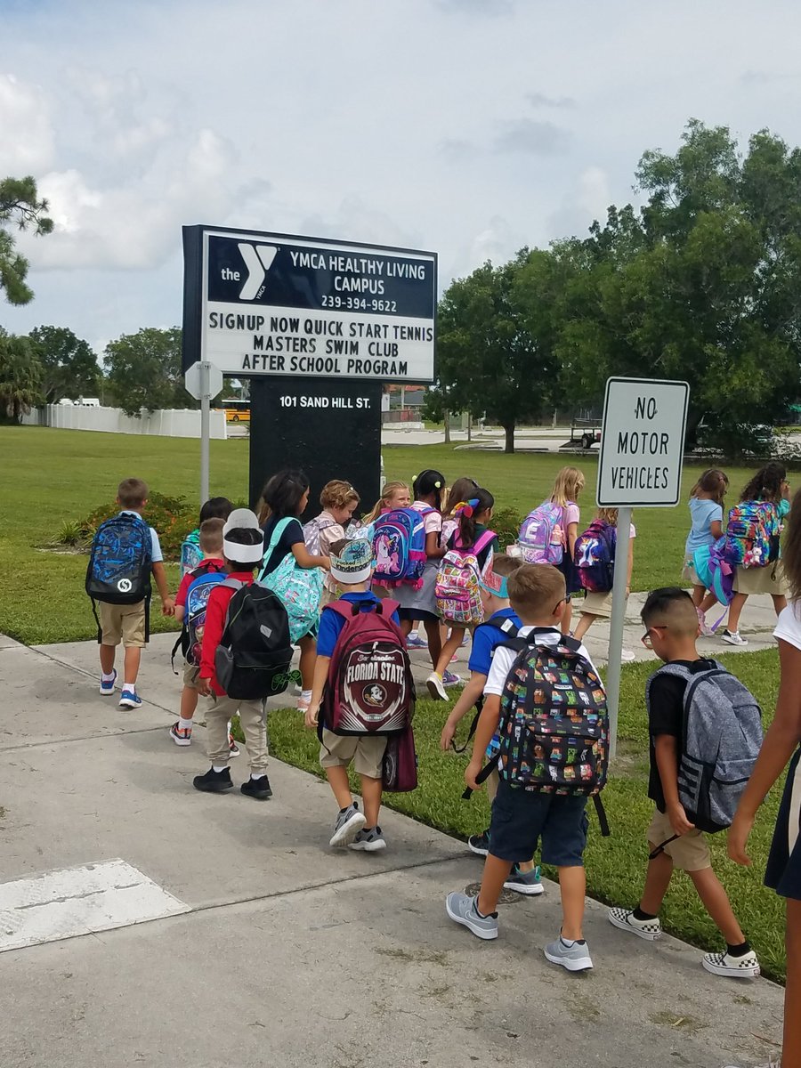 marcoyyouthdev's tweet photo. Happy First Day of School! Y KIDS walking over for the afterschool program! Have you signed your child up yet?#YMCA #afterschool @marcoyschoolage @marcoy @MarcoIslandPD https://t.co/eT7vr68FlD