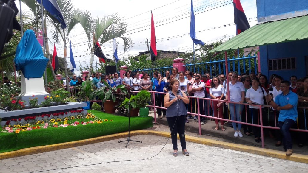 TecNacional's tweet photo. En celebración al 89 Aniversario del Natalicio del Cmdte. Tomás Borge Martínez, Autoridades y Protagonistas Técnicos del Centro Tecnológico Benedicto Herrera, Matagalpa, realizan un acto cultural y la develación del busto dedicado al gran luchador #TomasValiente. https://t.co/EA5FzaKrfl