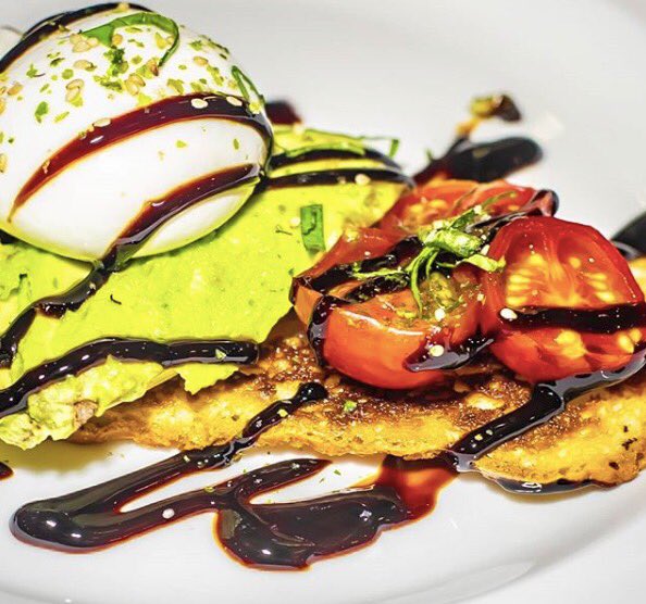 Hotel Saint Louis tweet media