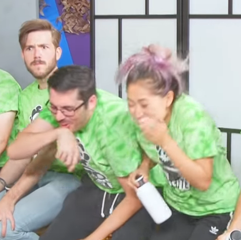 WMal13lol's tweet photo. This is why we can't have nice things, @garrettpalm. 
On the other hand you got 4/6 people to laugh.🤣🤣
#smoshsummergames #SSGiveaway https://t.co/r12xHn4A9e