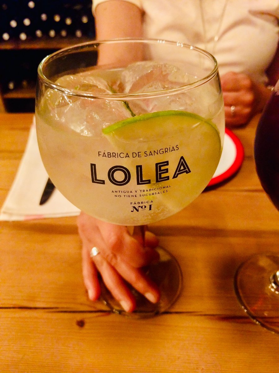 hattedtraveller's tweet photo. The Barcelona food blog is now up over on the website, link is in the bio. 
Sangria tasting at Casa Lolea, a Sangria atelier in Barcelona. #blog #sangria #casalolea #travel #europe #food #tapas #spain #barcelona https://t.co/TO3Opysxpw