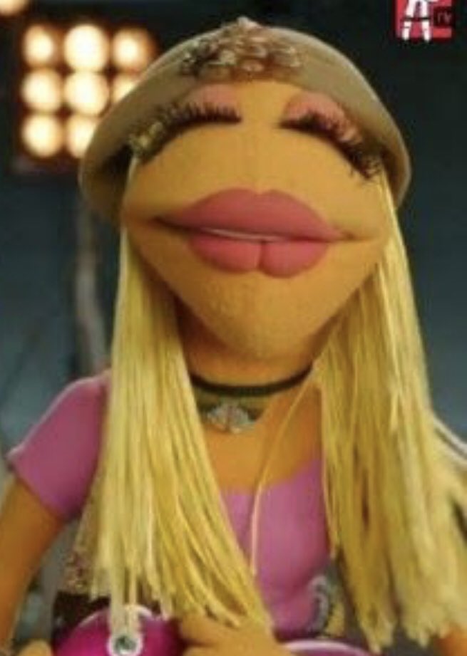 zbelle_z's tweet photo. art imitates lyfe..lyfe imitates #muppets 🤷‍♀️ #JazzelleZ as #JanicetheMuppet  #JazzelleZanaughtti 💋#uglyworldwide #badazZjazZ https://t.co/nLrkOlCIv2