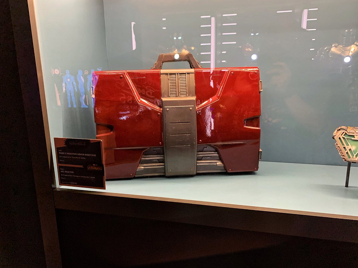 Colombianlove41's tweet photo. Some recent additions to the #hometheater #hallofarmor #lifesize #ironman #markI #mArkiii #markxli #markv #chestpiece #marvel #mcu #movieprops #ironman2 #ironman3 #AvengersInfinityWar https://t.co/JwYS3Diiw3