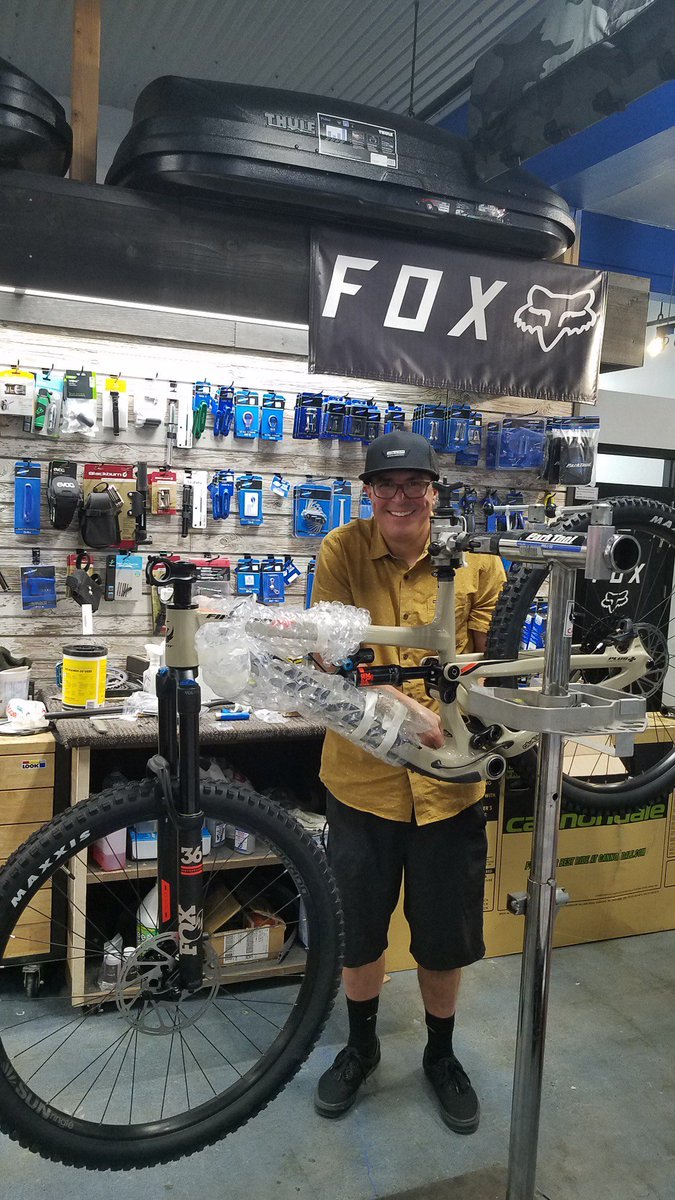 BlueZoneSports's tweet photo. Our #SouthLakeTahoe #BlueZoneSports teammate, Jay is excited to try our his brand new @Pivot_CyclesUSA #Firebird29 available now at BlueZone Sports! https://t.co/PbssPAPIBT