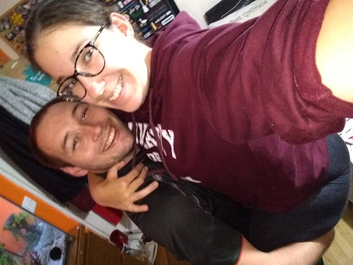 Onethatrolls's tweet photo. #interabledrelationships is Dan lifting me so I can see our huge tank from the best angle π₯°π
#RelationshipGoals #relationships #disabilities #wheelchairlife https://t.co/8vpJcoD1kp
