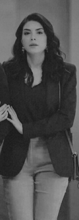 TEAMBAYSAL's tweet photo. Canım♥♥
#DenizBaysal https://t.co/mhF0jhVhNR