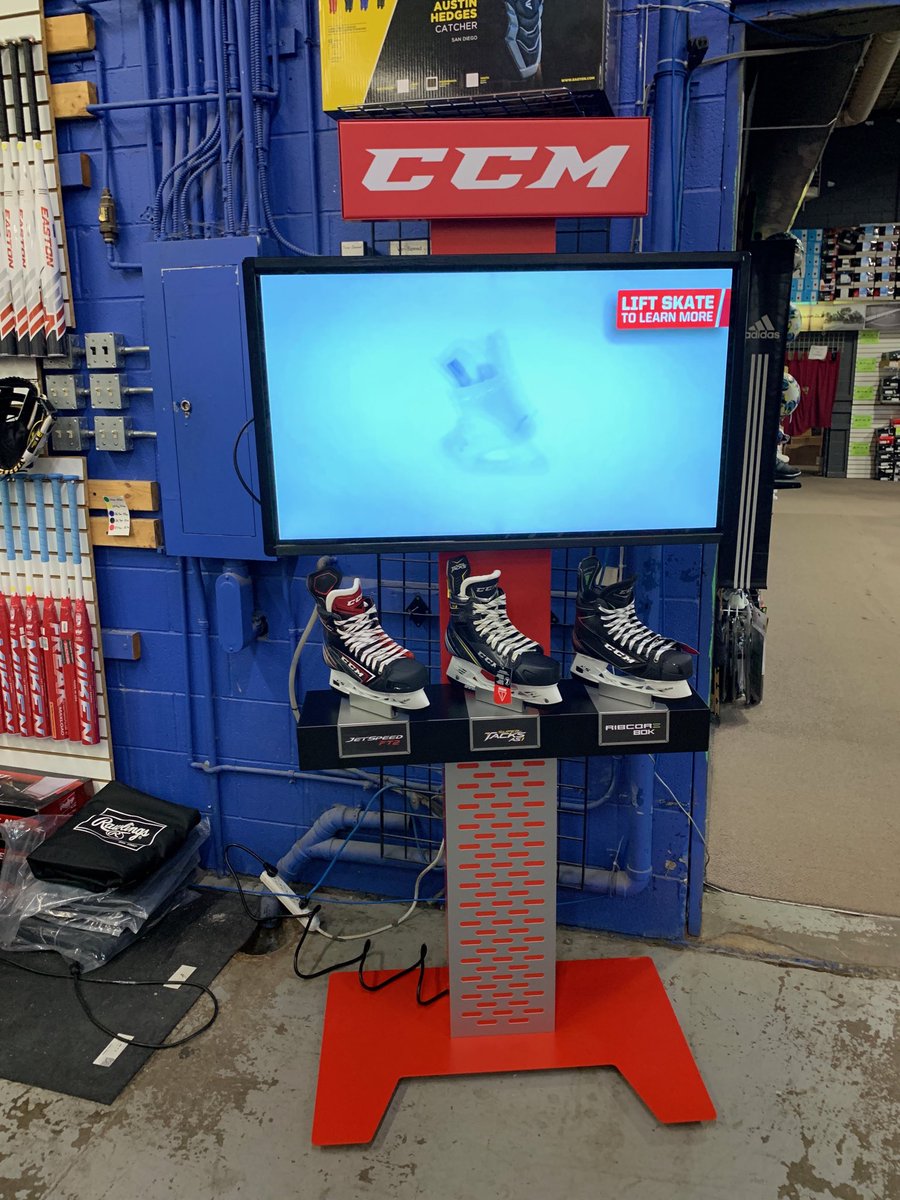 LorneRelf's tweet photo. β¦@royalsportsmeβ© interactive β¦@CCMHockeyβ© skate display is up and running! Go check it out at 750 Pembina Highway #JetspeedFT2 #TacksAS1 #Ribcor80K https://t.co/YeLKgAfRen