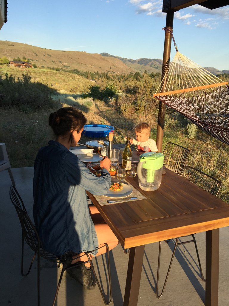 Zero_House's tweet photo. Patio days in Winthrop. 
.
.
.
#methowlife #winthropwa #methowvalley #zeroenergyhome #vacationrental #airbnb #zeroenergybuilding #winthropwashington https://t.co/ktloqGOxKr