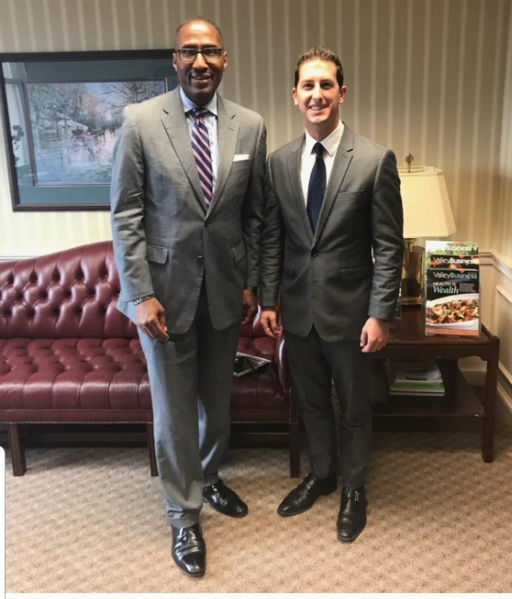 zachreed12's tweet photo. Ty Mayor Franklin of City of Warren, @NickSSantucci of Youngstown/Warren Chamber, Rose Carter &amp; Ron Fasano of ACTION, for meeting with me today and agreeing to assist @FrankLaRose in expanding and strengthening minority businesses in #Ohio
Also for helping with Registration Reset https://t.co/ngM0DE3BuK