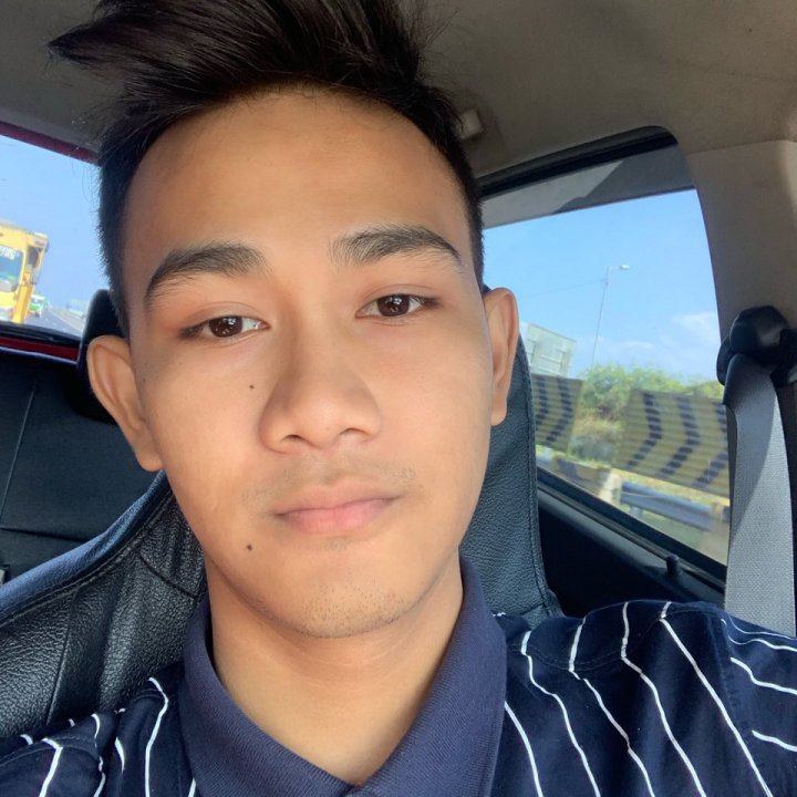 gunturpk's tweet photo. Come hangout with me on #BIGOLIVE https://t.co/maU93nfx33 https://t.co/5XyLs4JsQv