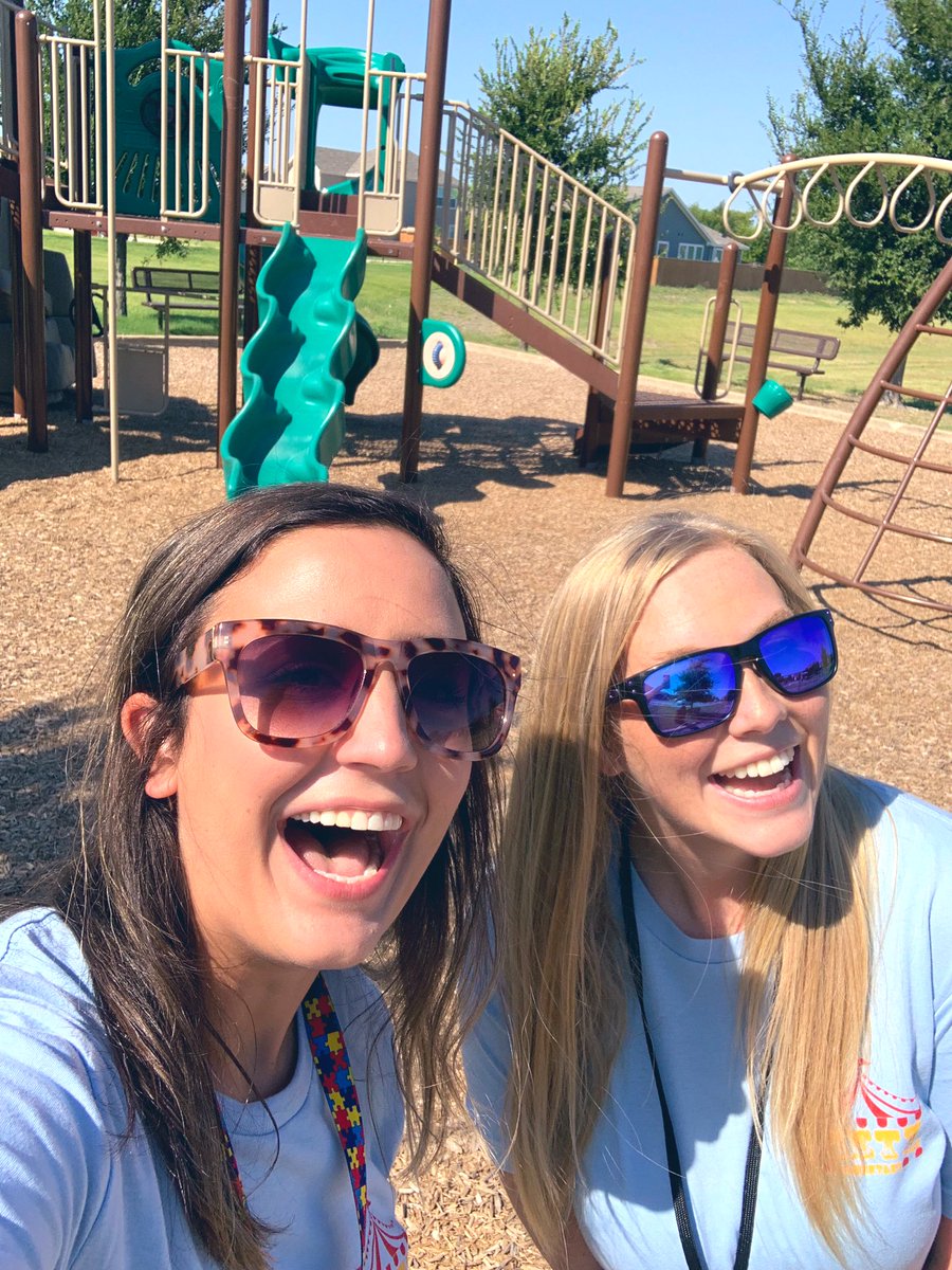 AlexWil92217827's tweet photo. #thisisdietz @CISDDietz  #blueandgreenhouse https://t.co/0JETlLDyaH