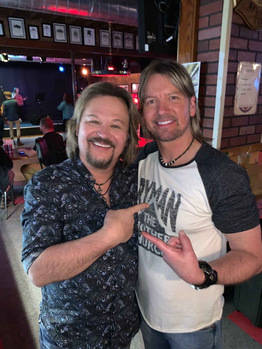 Travis Tritt tweet media