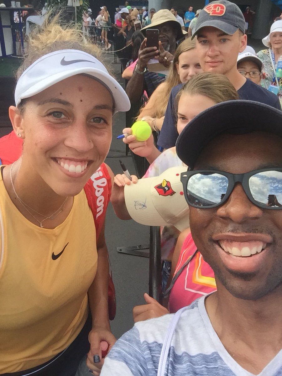 Rondrell_Moore's tweet photo. So this is how cool US OPEN finalist @Madison_Keys is. I absolutely spazzed while trying to take a rush selfie with her and accidentally turned my phone off instead of taking the pic. She was cool enough to give me a quick tutorial on iPhones, and let me retry 😂😂😂 #mercyselfie https://t.co/rwKdbwwt71