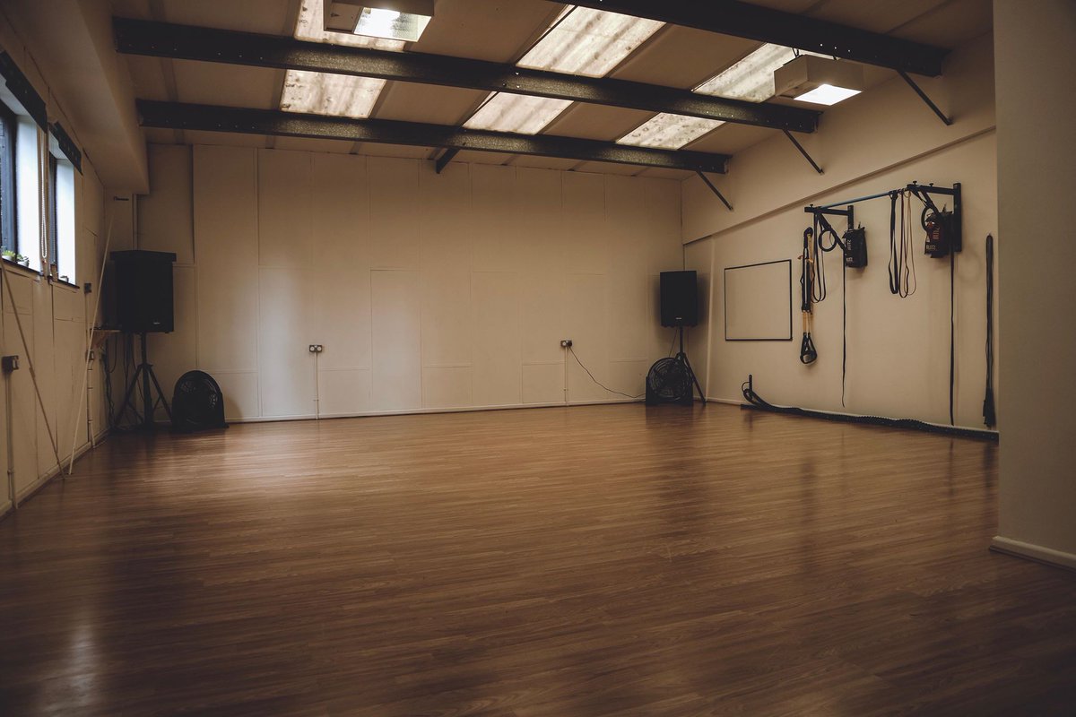 OpenSpacePly's tweet photo. Our first post on Twitter, Follow us for class updates, timetables, what we get up to at Open Space Plymouth and further announcements on the services we can provide at our new training facility! 🤸‍♂️🤸‍♀️

#plymouth #pldance #plymouthdance #breaking #fitness  #studio https://t.co/2KXGF31wVy