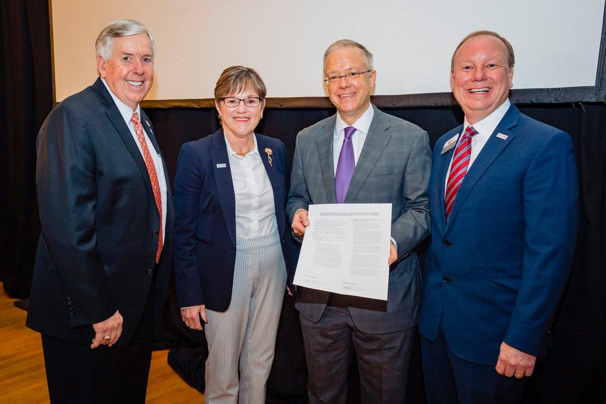 kcchamber's tweet photo. We posted the photos from today's Governors Summit for Regional Collaboration on our facebook page. Click here to see us #GrowingTogetherKC https://t.co/PRBJ4SmM7F https://t.co/zKEvUNHLIN