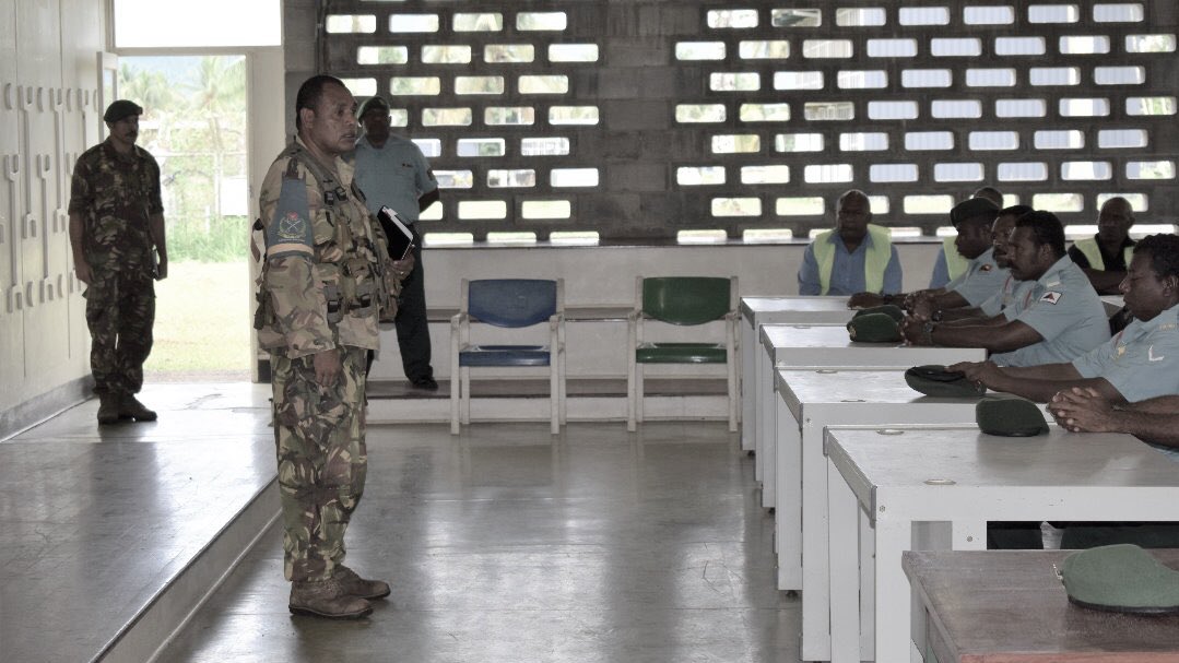 Opening address by Chief Instructor Joint Force Academy to the 01/19 Driver Grade One Course at Igam Barracks in Lae. The model room was refurbished with some assistance from the 🇦🇺 Defence Cooperation Program in 🇵🇬.