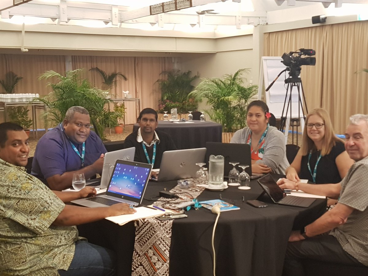 TeKura_NZ's tweet photo. Te Kura CE Mike Hollings taking part in a Commonwealth Open Schooling Association #COMOSA regional workshop in Fiji.
@MFATgovtNZ @UniSouthPacific https://t.co/PGgwBO9RVp