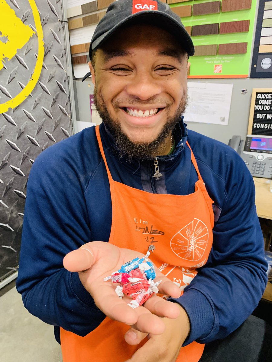 lane_delane's tweet photo. #FrootieToosday at @HD_TheShore4912 ! #FavoriteFairFood #TTS @TootsieRoll @MrHOMERDPOE @rollin_slagle @Rickpet29972325 https://t.co/RyP9R7BEzn