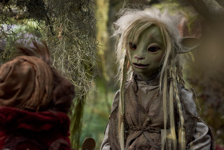 RollingStone's tweet photo. Gelflings and Skeksis vie for control over the planet Thra in the new trailer Netflix’s ‘Dark Crystal’ prequel series, ‘Age of Resistance’ https://t.co/2QMoGY3RMM https://t.co/UyHyxGPWqX