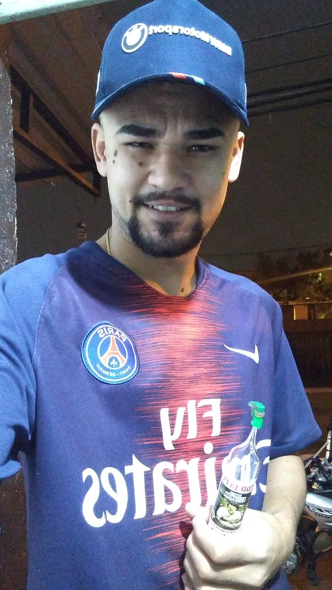 Danilo07931630's tweet photo. Terçooou né..✌️🤑
     #coisinhasmaisprafrente https://t.co/PzIAkQnOD4