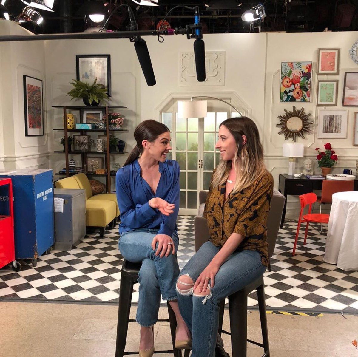 MansiMoments's tweet photo. PHOTOS | Kate’s on the #ChabbyinParis set interviewing #DAYS hairstylist Marisa Ramirez on the #DOOLapp (via katemansi Instagram)

I interviewed marisaramirezbeauty &amp; I definitely don’t talk with my hands. 🤷🏻‍♀️ head to the #daysapp to hear us discuss the series looks ! https://t.co/3rRyWojqLc