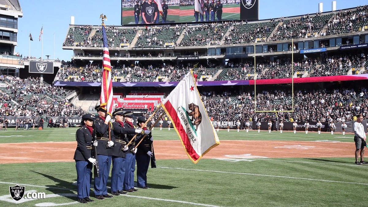 WRHSJOURNALISM's tweet photo. WR JROTC presents the colors before last week's Oakland Raider football game.  What an honor and a day for these outstanding young people.  Well done!  Way to represent!  🙌🐾 @WRHSLEADERSHIP @WRHSJROTC @musd https://t.co/Ne9zPbxL3F