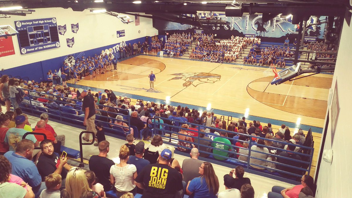 EastGuernsey's tweet photo. We had a great turnout for Meet the Team night at Buckeye Trail!  A huge thank you to all who came out to support our #BTWarriors https://t.co/lqUVdmkjpw