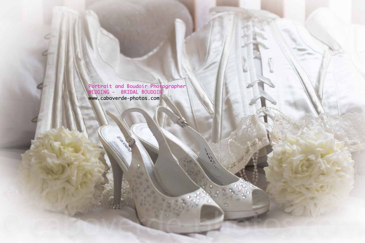 CapeVerdePhotos's tweet photo. Capturing Beauty your Bridal Boudoir collection that is timeless. Pre- #bridalboudoir Photos at caboverde-photos sings of romance your special day, #honeymoon , gift  #weddingboudoir #romance  hotel, #boudoir #beauty 

#capeverde #caboverde #wedding #santamariasal https://t.co/YhyIPhjjR4