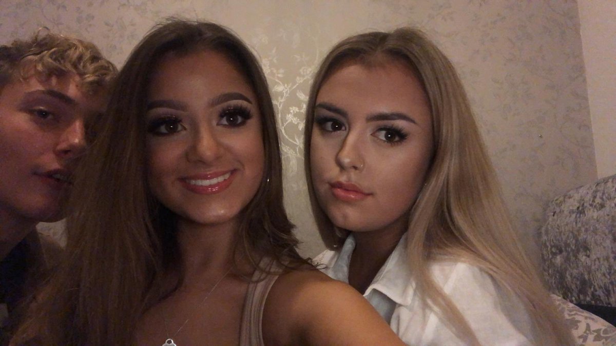 Happpy bday to my sista💕💕💕💕 love you so much , can’t wait to party when ya home xxxxx <a href="/laurenwillettsx/">loz</a>
