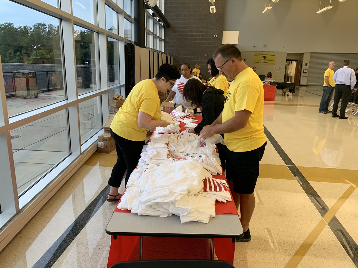 EdTechSmith's tweet photo. Thanks to our generous corporate sponsors @McDonalds at Cape Horn for their support today. No one went home hungry from the #rledtech19 Summit today. @rlschools 🥰#ronaldmcdonaldhouse https://t.co/Kxu8wCgBR4