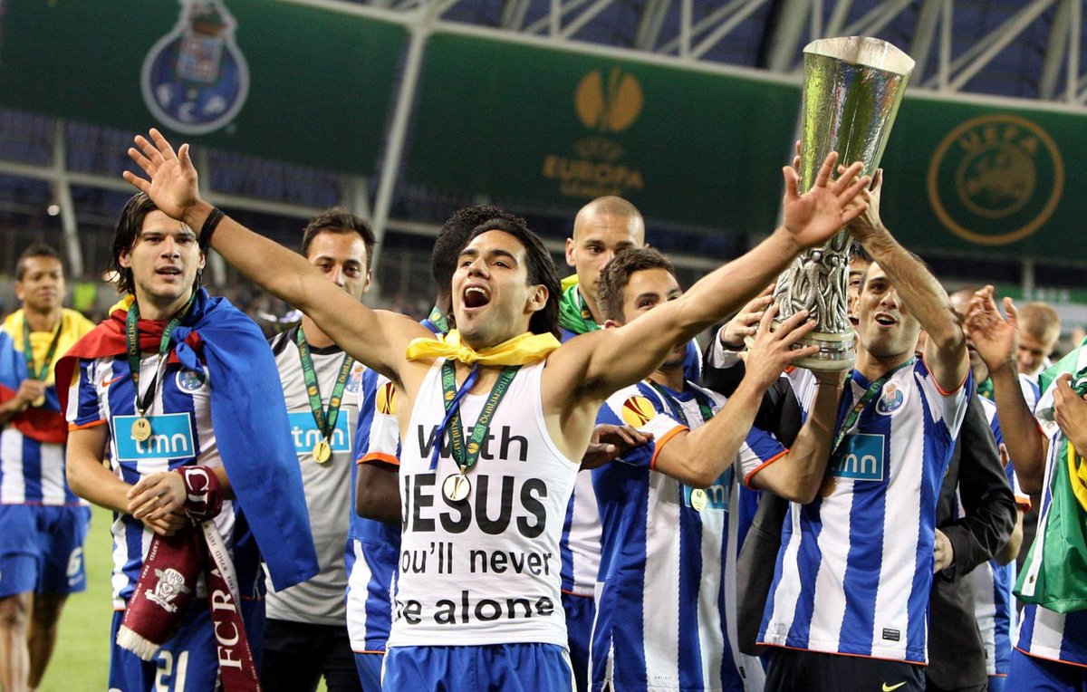 B24PT's tweet photo. Porto venceu a Europa League nas duas últimas vezes que não se qualificou para a Champions League. https://t.co/6EU7YLUrdD
