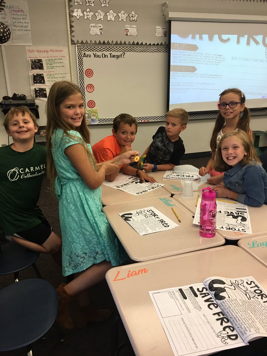 BeckyKolacki's tweet photo. Building our classroom family today♥️ #Back2CCS @CherryTreeElem https://t.co/QNZh87BKW6