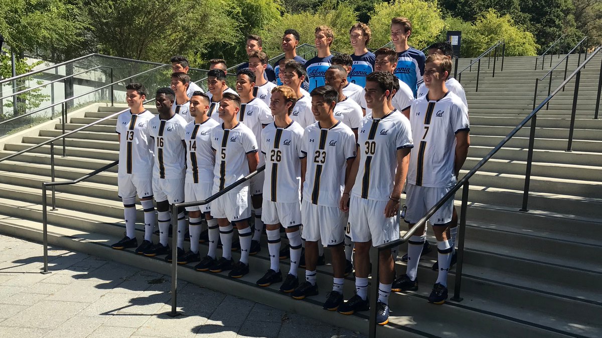 CalMSoc's tweet photo. Photo Day 2⃣0⃣1⃣9⃣ is in the 📚! First practice tomorrow! #CalMSoc #GoBears https://t.co/Dijf4cBpWJ