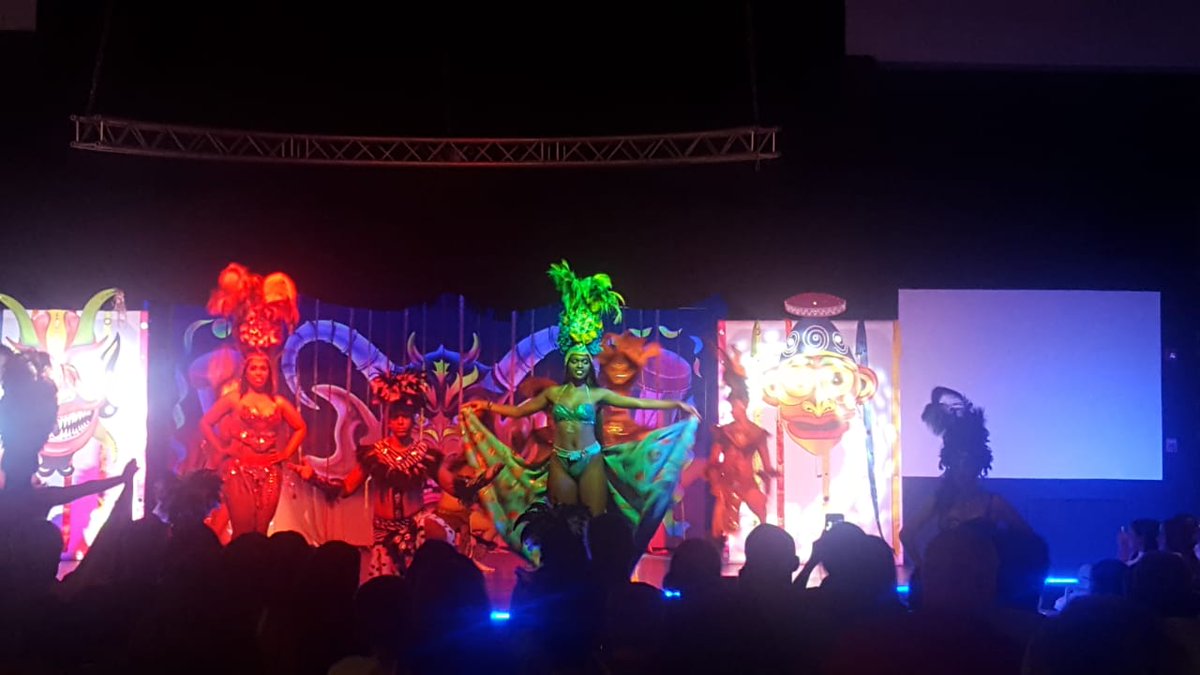 SunscapePuertoP's tweet photo. Join the #SunscapeEntertainment team for a fun night show, filled with music and lots of dancing! See you at the main pool at 8:30p.m. #SunscapePuertoPlata https://t.co/iavdIrcURX