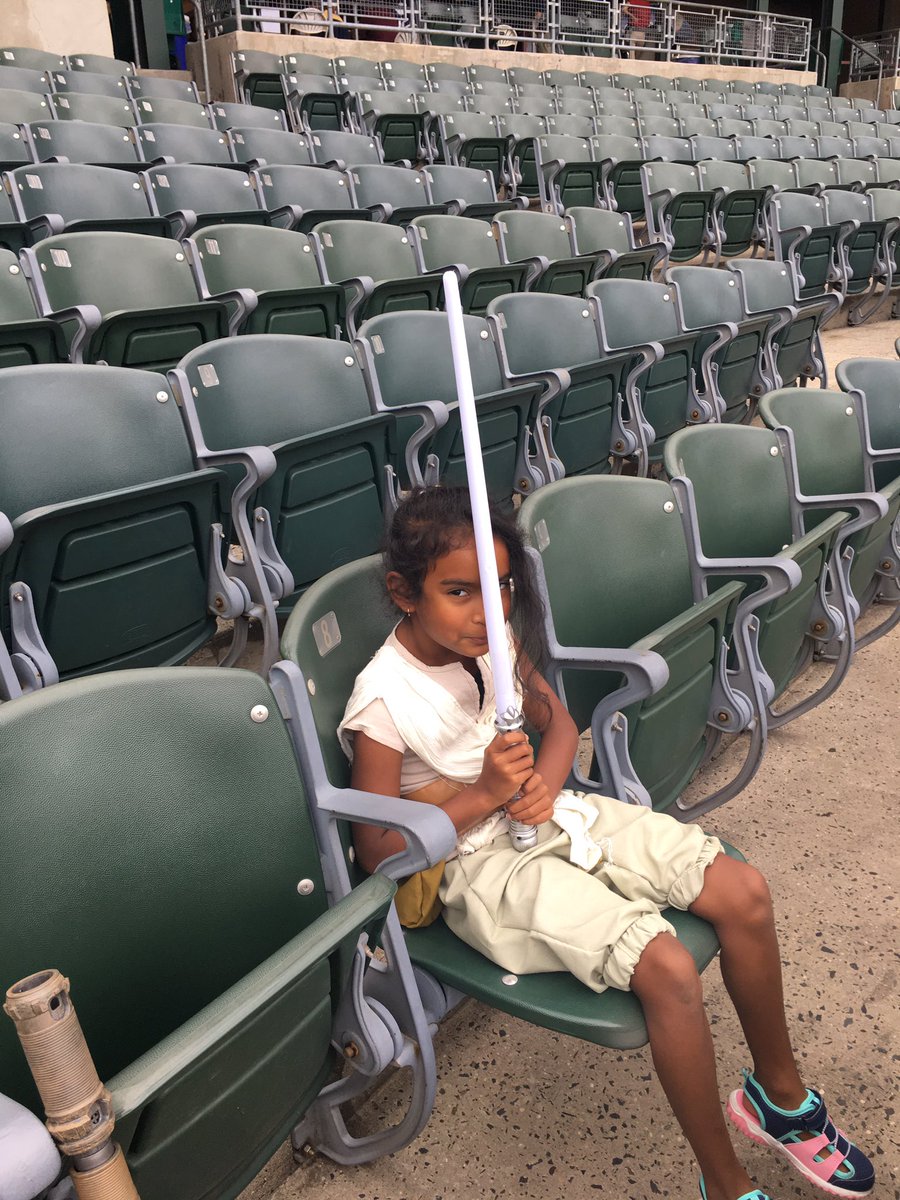 RaviMaharajh's tweet photo. Super excited for @starwars night at @SOMPatriots - #Baseball + #StarWars + #Keya = #GoodTimes #KeyasDad #ProudDad #SheLovesStarWars https://t.co/Vv5Ln0BBRl