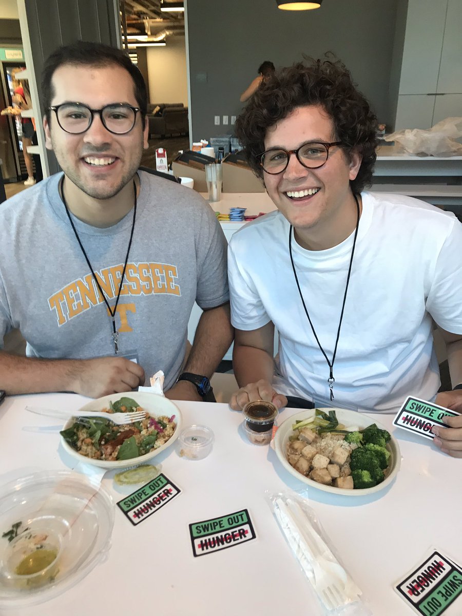 SwipeHunger's tweet photo. Our #SwipeSummit would not have been possible or this delicious without the support of our lunch sponsor @foreverytable. Those Homegirl Salmon bowls were picked up real quick! Thank you to our partners in ending student hunger! https://t.co/KQObM0EKUv