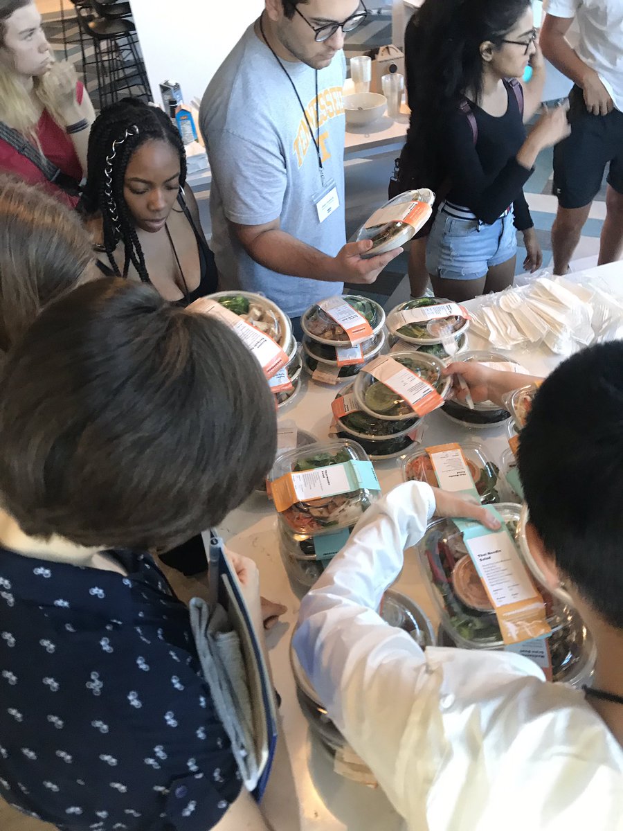 SwipeHunger's tweet photo. Our #SwipeSummit would not have been possible or this delicious without the support of our lunch sponsor @foreverytable. Those Homegirl Salmon bowls were picked up real quick! Thank you to our partners in ending student hunger! https://t.co/KQObM0EKUv