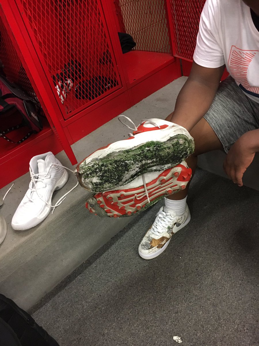 jodygarcia's tweet image. It got a little hot 🥵 on the football field NGHS. #tohot