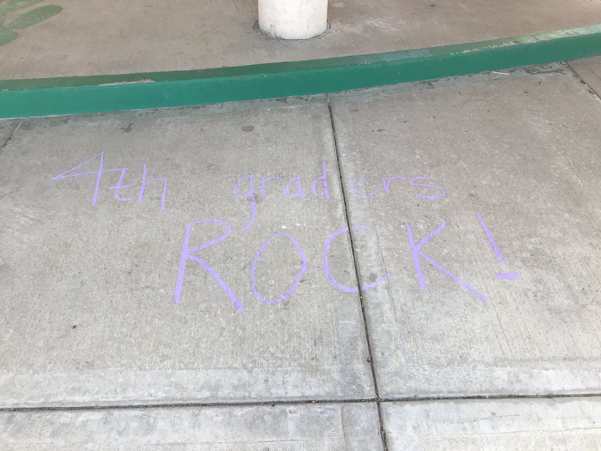 MsLeijaclass's tweet photo. Chalk the walk for our students arrival tomorrow! #thisisBES https://t.co/kbQpMN60Wr