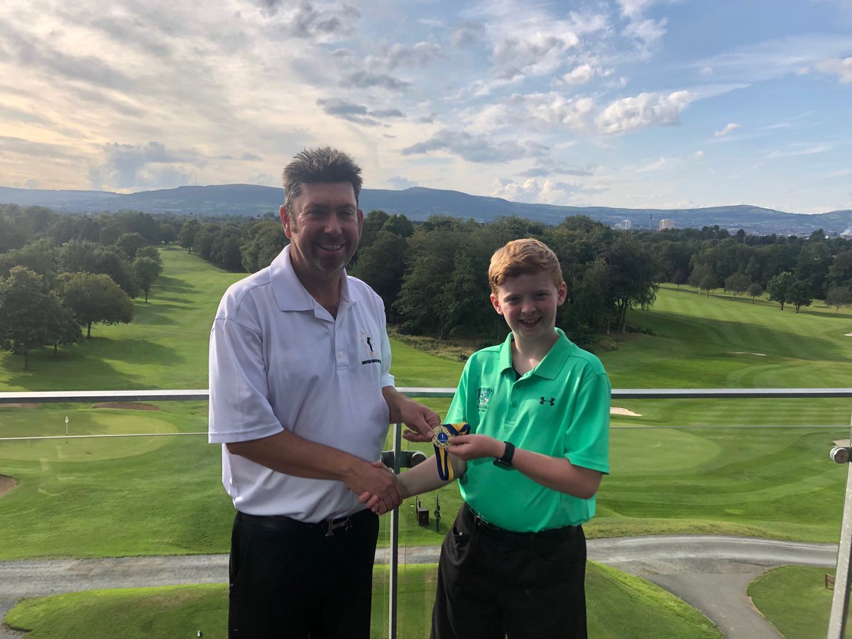 Great experience over the last two days ⁦<a href="/BelvoirParkGolf/">Belvoir Park GC</a>⁩ ⁦<a href="/EuropeanJGT/">EJGT Official Site</a>⁩⁦. Lovely gesture from ⁦@wozthegolfpro1⁩