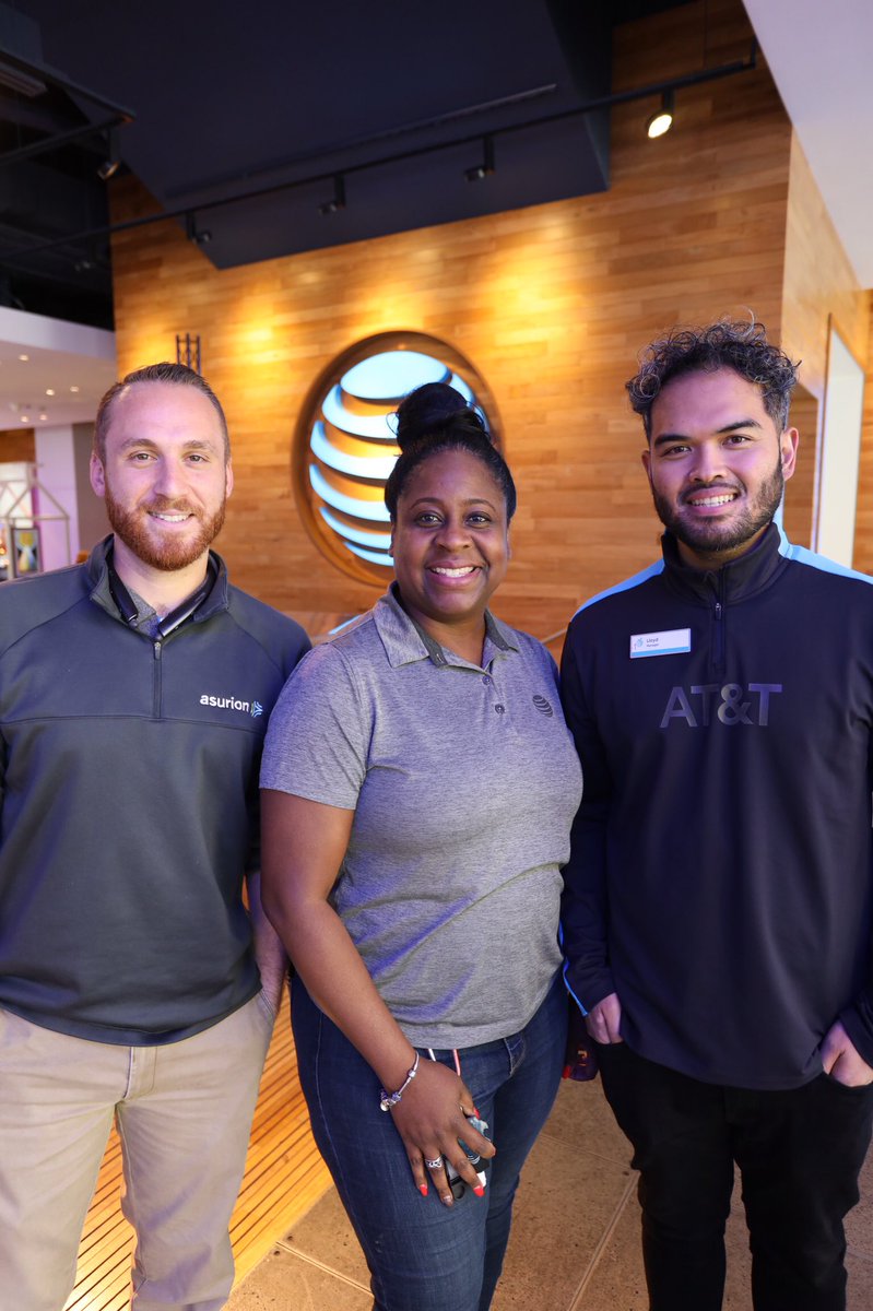 ProTechAndrew's tweet photo. Great visit today @ATTMichiganAve w/@WendyLis2 & @kpATT611. Shared some best practices & borrowed a few from #MPPMVP #BundleBeast Cristina. Always a pleasure visiting! @PaulaVofGLM @TomMonahan10 #connectedandprotected @CR_ProTech @ProTechCalle https://t.co/E3ZvJU4FgK