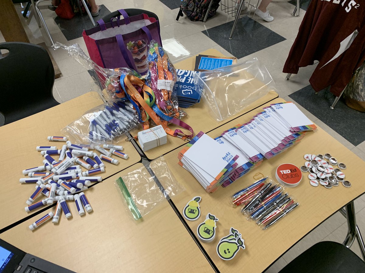 EdTechSmith's tweet photo. Getting their game on at #rledtech19 @ChrisBarryRL and @samanthafgrey shared interactive assessment with attendees and brought some serious swag #edtechtribe @rlschools @GetKahoot @PearDeck @TheBooksource https://t.co/BfZkkqbWmi