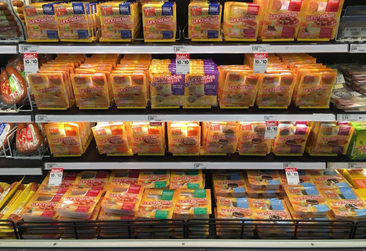 Getting ready for BTS!! 
#Filltheflooroutthedoor
#zoneisqueen
@KTLove812 <a href="/Eustolio/">Eustolio Calderon</a> <a href="/salamlazkani/">salamlazkani</a>