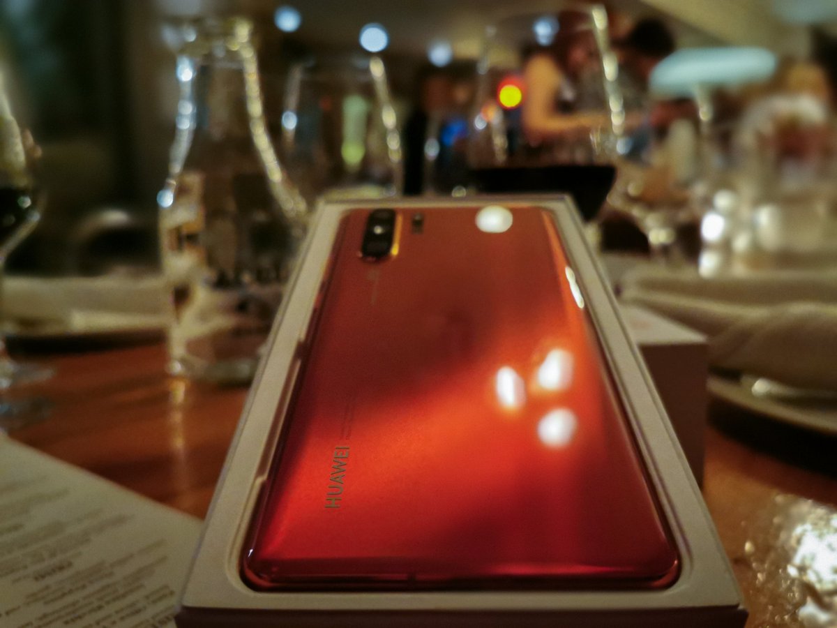 theplanetd's tweet photo. The start of a great 2 days with the @HuaweiMobileCAN P30 Pro Amber Sunrise. Follow along for some great photos! #RewriteTheRulesTO https://t.co/Y9JxunZ6ZQ