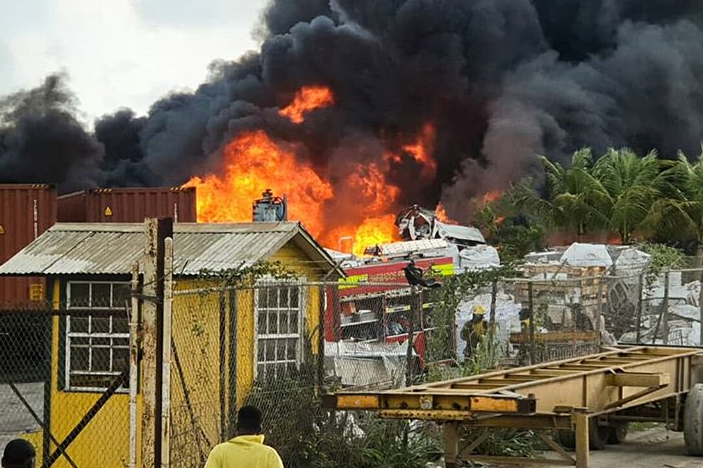 Crews from several stations have been mobilised to the fire B's Recycling, Cane Garden, St Thomas. Our crews are working expeditiously in collaboration with other relevant agencies to contain the blaze. (Images: Barbados Today) #Barbados #FireControl #FireDispatch