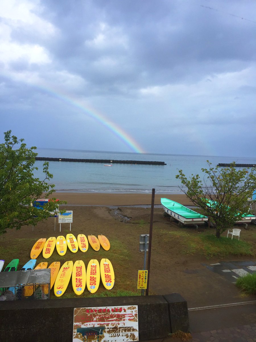 toilsc's tweet photo. 本日の満潮は17:45、干潮は10:56の中潮です。
曇っていますが綺麗な虹が出ていました！お越しをお待ちしております！ https://t.co/vY07zWB0EZ