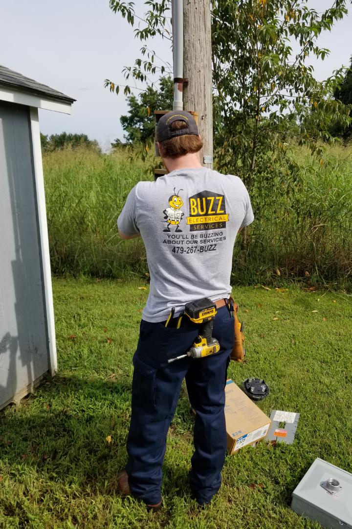 BuzzElectrical_'s tweet photo. There's nothing we love more than providing our customers with outstanding service! Check out our electricians Will and Shannon wiring up a shop in Farmington, AR this week. You can count on our team for all of your electrical needs! #BuzzElectrical #Arkansas #electricians https://t.co/1mavWlf9vK