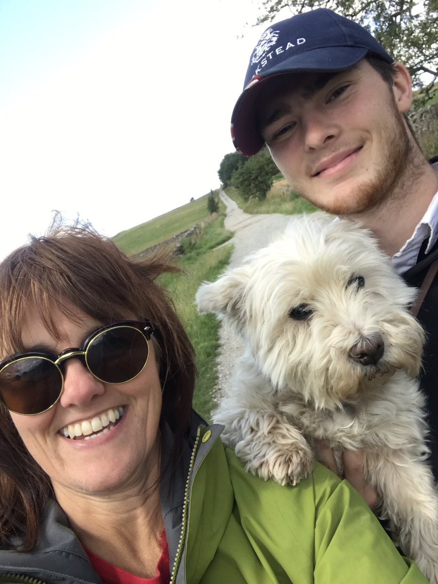 elainepye1's tweet image. Lovely afternoon for a walk with the biggest and littlest members of the family!
#AHPsActive #loveactivityhateexercise